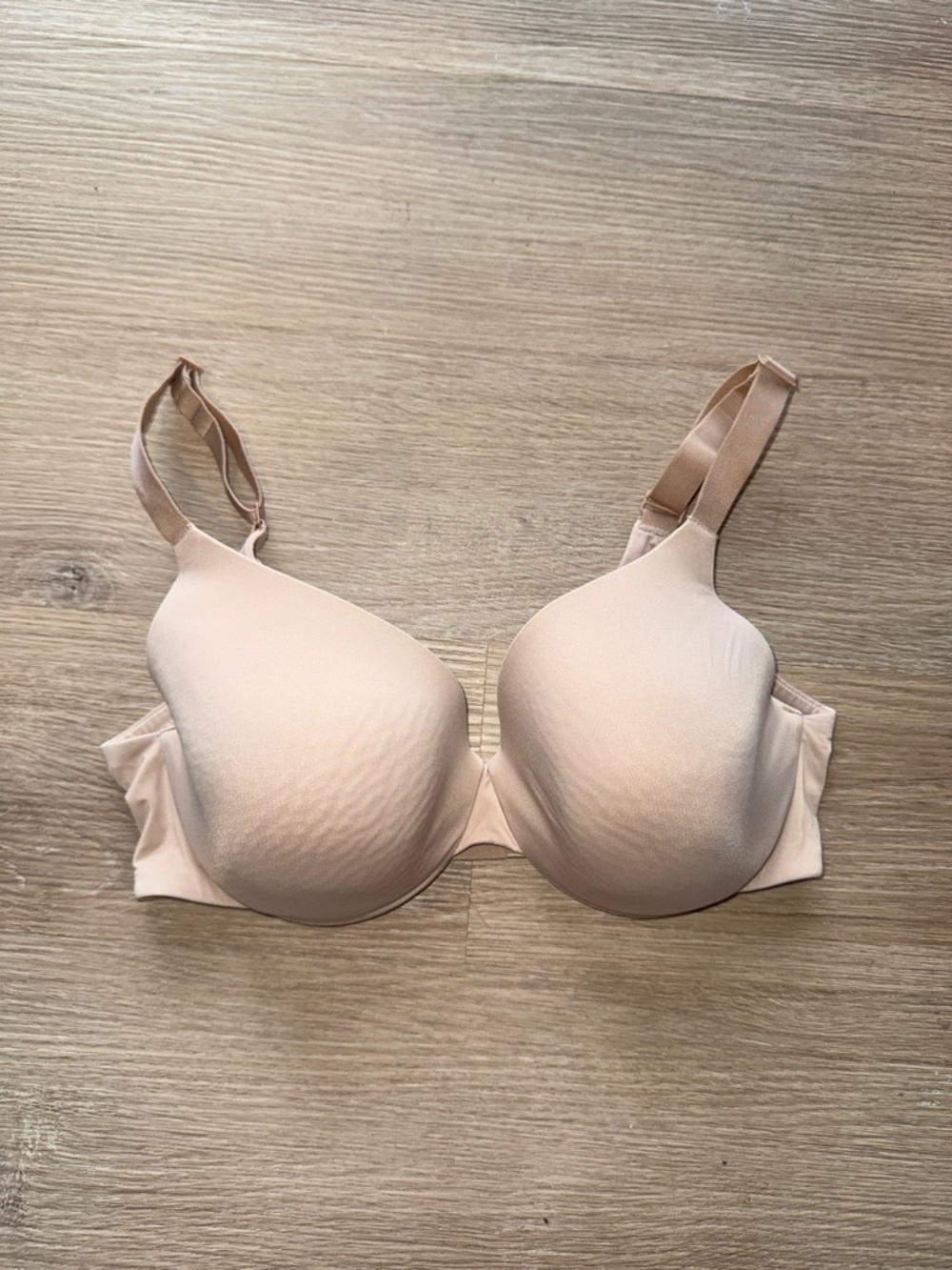 SKIMS Fits Everybody Light Lined Padded T Shirt Bra